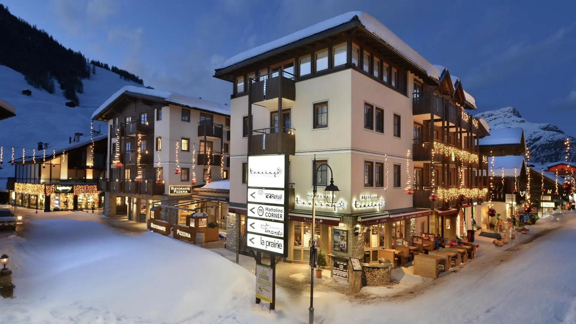 Hotel Touring Ливиньо 4*,  Италия